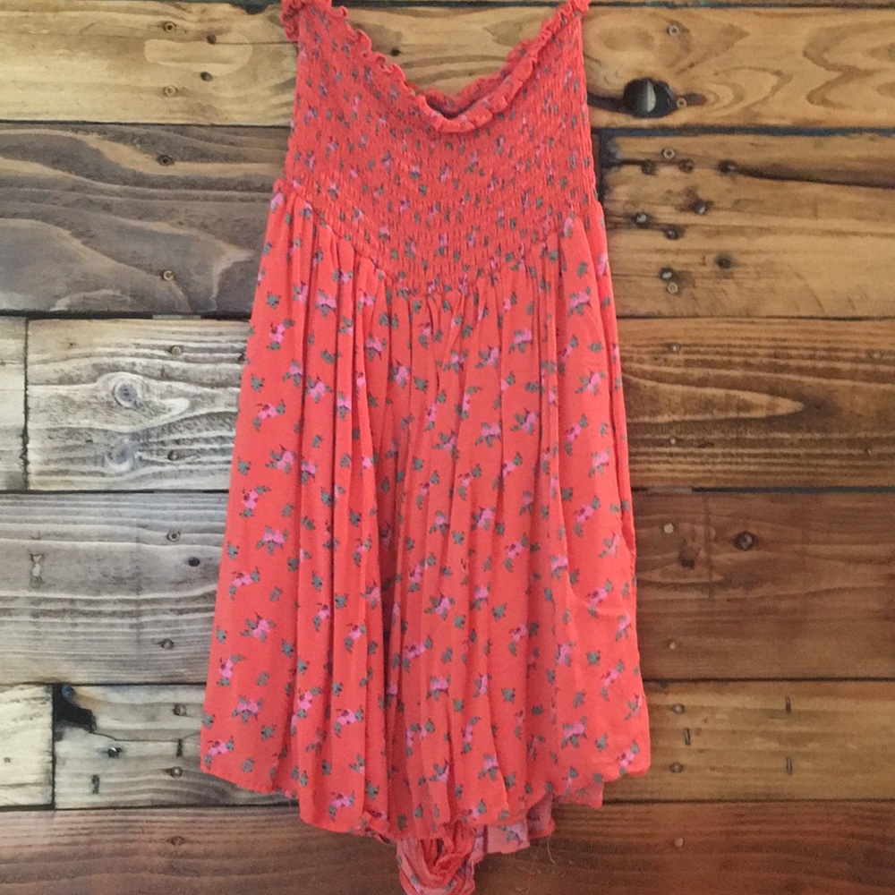 Beachy romper in great condition.